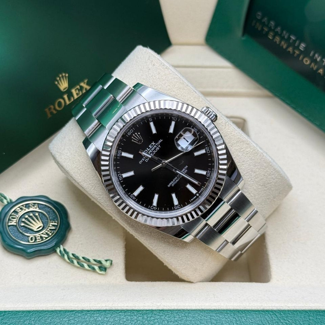 Rolex Datejust 41 Black Dial Oyster Full Set