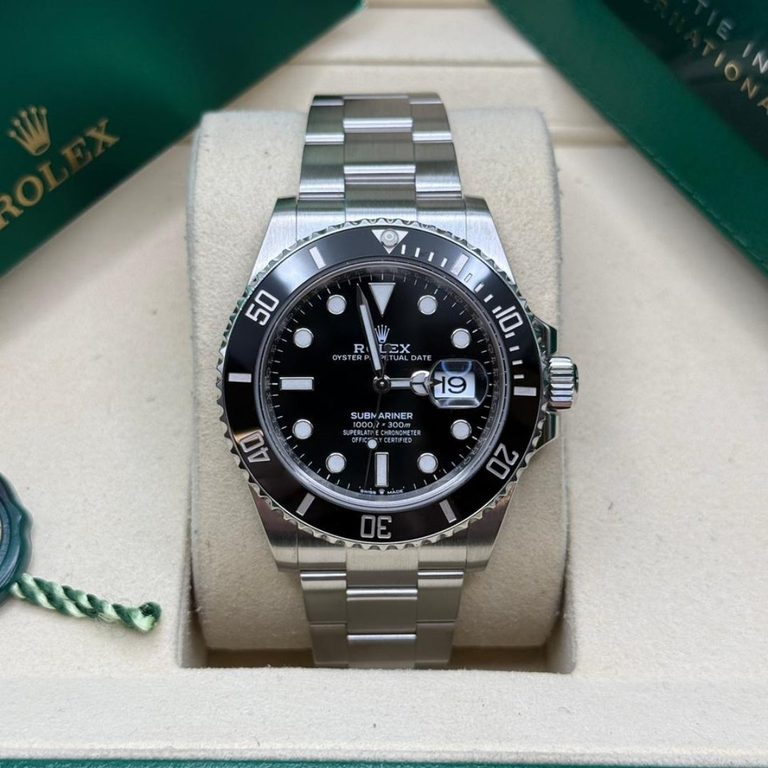 Rolex Submariner Date Black Dial Oyster Full Set